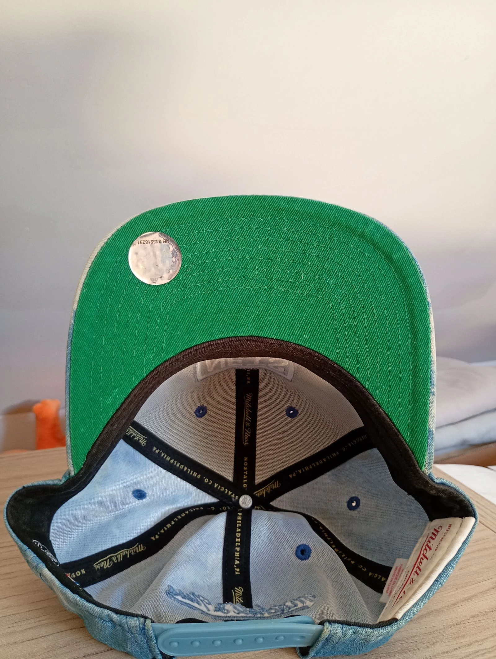 Vintage NBA Nets B authentic adjustable blue and white cap – photo 2
